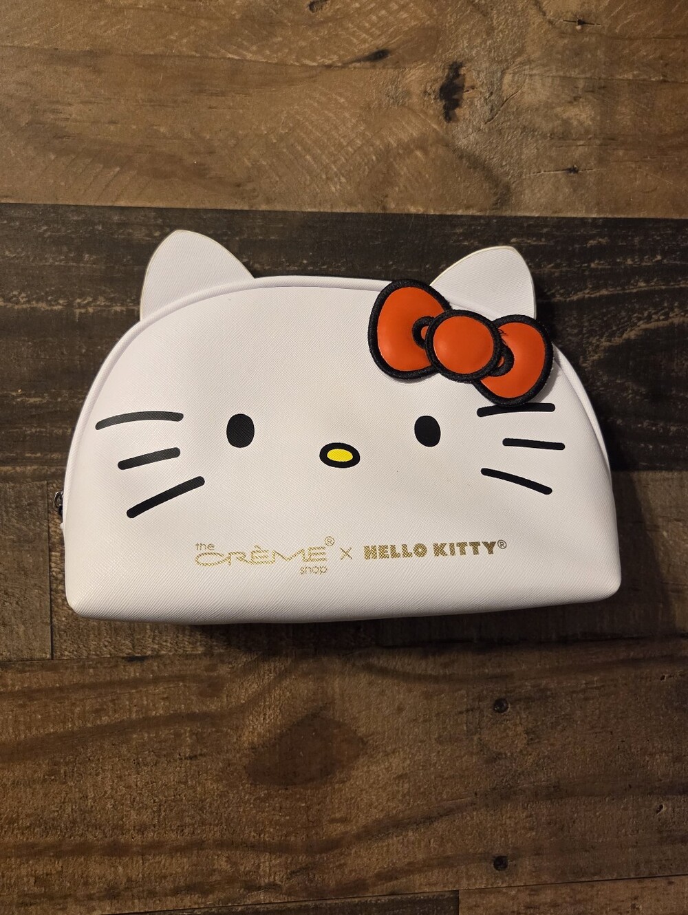 New The CREME shop X HELLO KITTY San Rio Makeup Cosmetics Toiletries Travel Bag